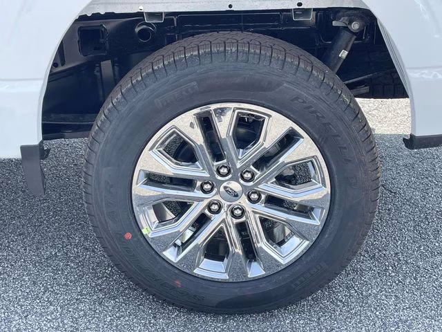 2026 Oxford White Ford F-150 XLT 4X4 Truck