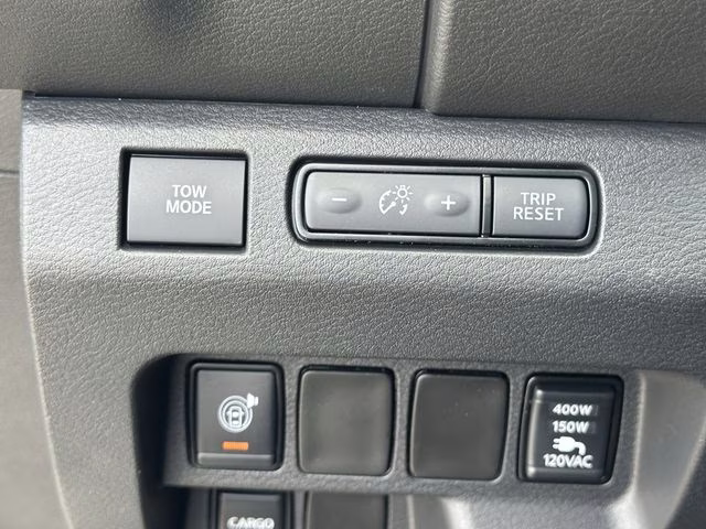 2025 Glacier White Nissan Frontier SV RWD Truck