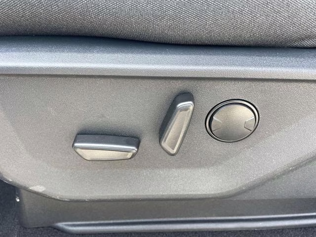 2026 Oxford White Ford F-150 XLT 4X4 Truck