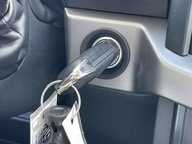 2026 Oxford White Ford F-150 XL 4X4 Truck