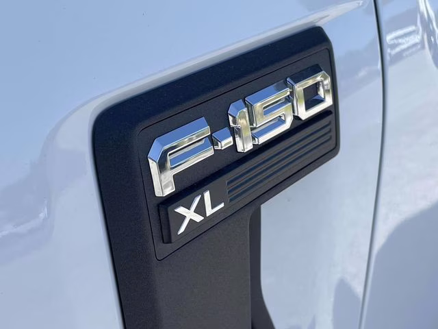 2026 Oxford White Ford F-150 XL 4X4 Truck