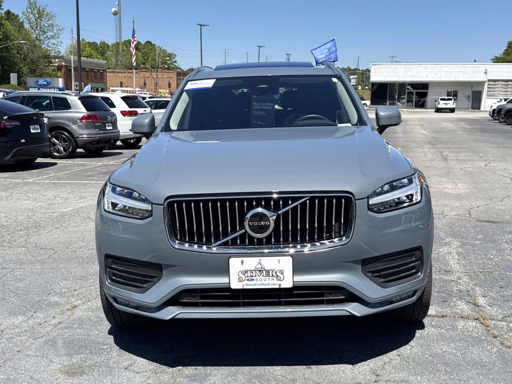 2023 Gray Metallic Volvo XC90 B5 Core AWD SUV