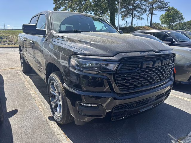 2026 Diamond Black Crystal Pearlcoat Ram 1500 Express RWD Truck