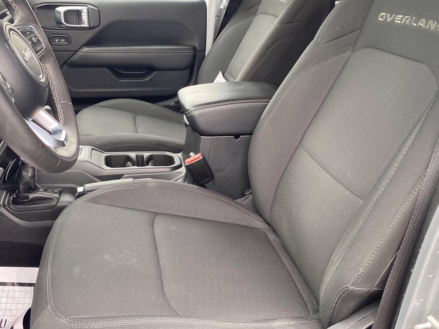 2023 Silver Zynith Clearcoat Jeep Gladiator Overland 4X4 Truck