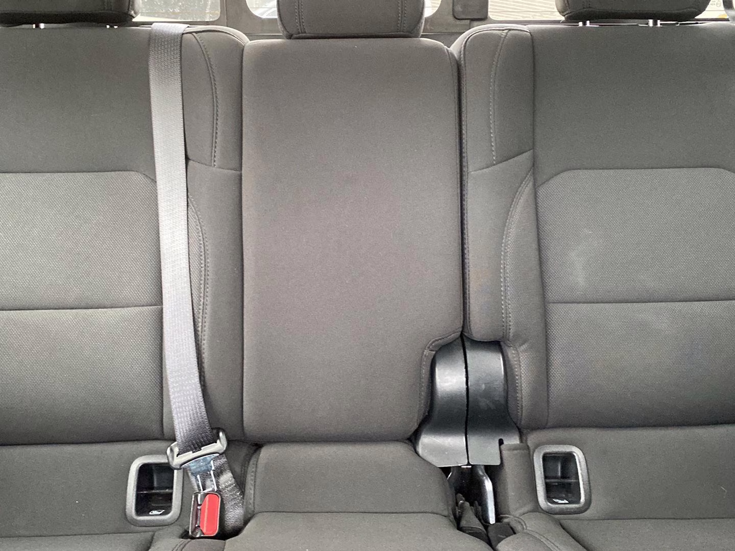 2023 Silver Zynith Clearcoat Jeep Gladiator Overland 4X4 Truck