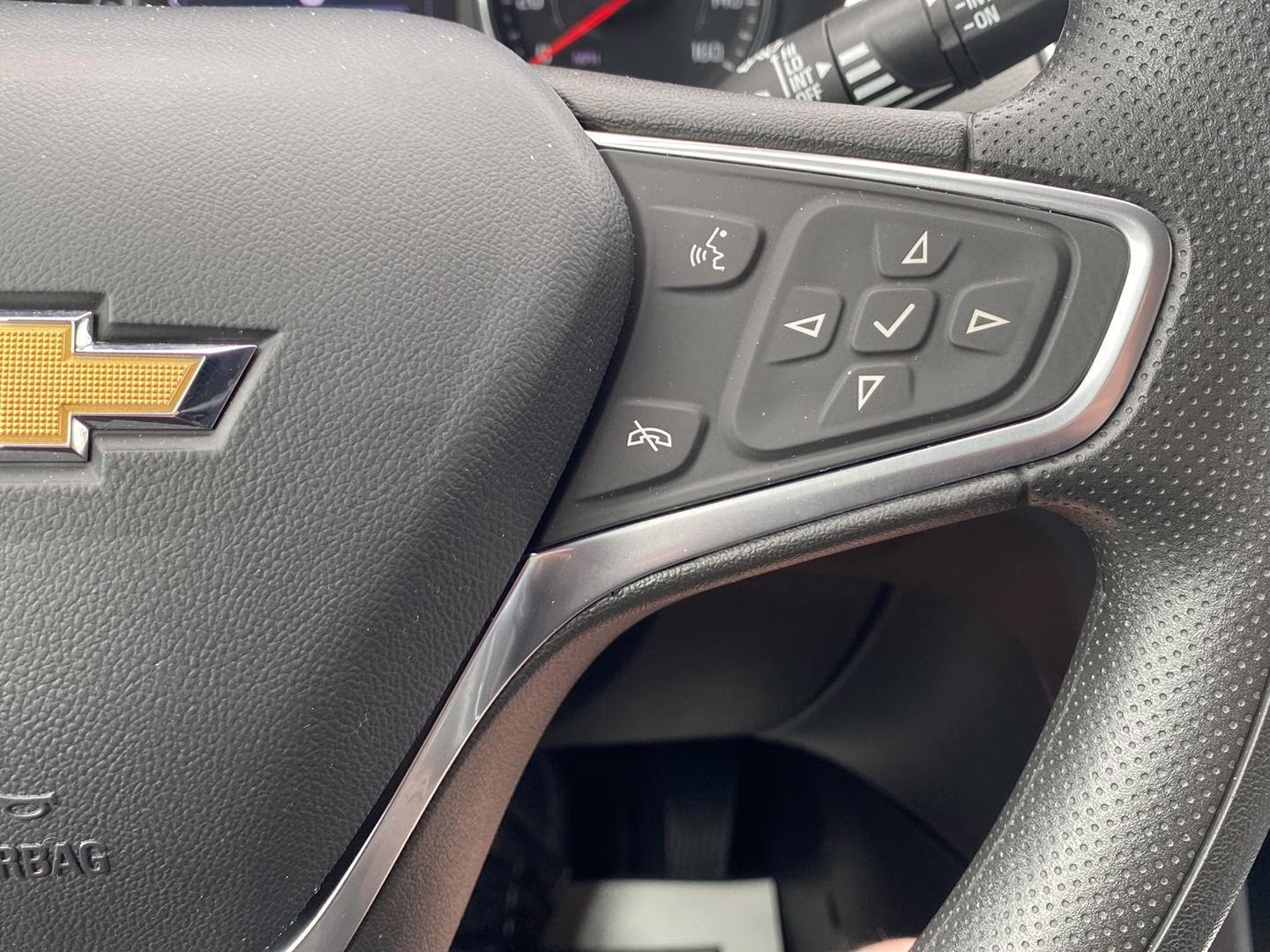 2023 Iron Gray Metallic Chevrolet Equinox LT AWD SUV