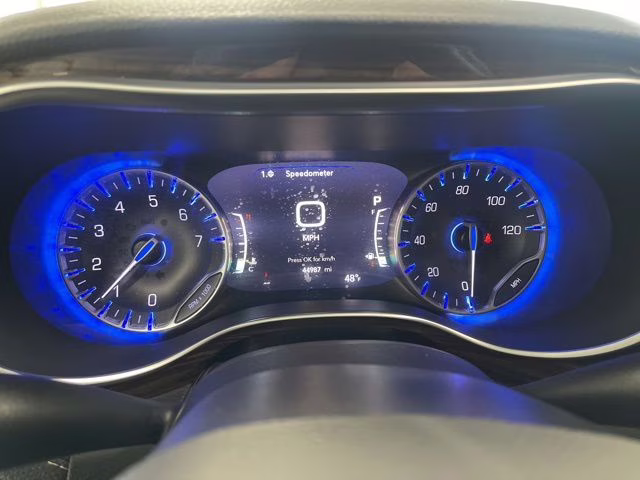 2021 Granite Crystal Metallic Clearcoat Chrysler Pacifica Limited AWD Van