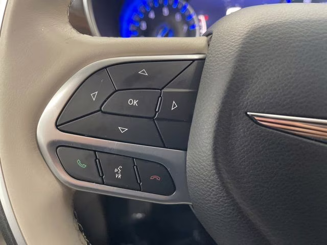 2021 Granite Crystal Metallic Clearcoat Chrysler Pacifica Limited AWD Van