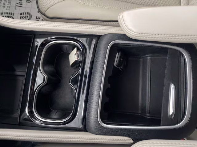 2021 Granite Crystal Metallic Clearcoat Chrysler Pacifica Limited AWD Van