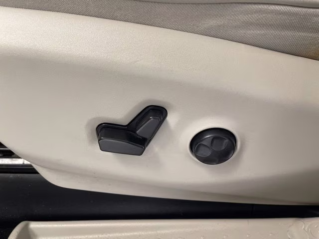 2021 Ceramic Gray Clearcoat Chrysler Pacifica Limited AWD Van