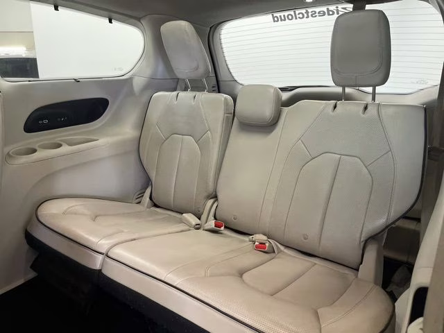 2021 Ceramic Gray Clearcoat Chrysler Pacifica Limited AWD Van