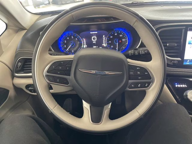 2021 Granite Crystal Metallic Clearcoat Chrysler Pacifica Limited AWD Van