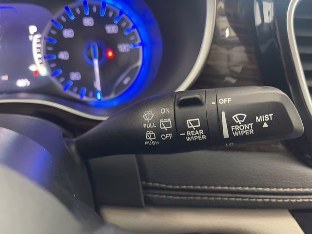 2021 Granite Crystal Metallic Clearcoat Chrysler Pacifica Limited AWD Van