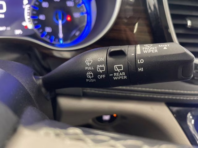 2021 Ceramic Gray Clearcoat Chrysler Pacifica Limited AWD Van