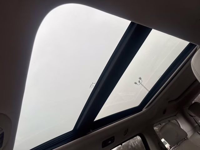 2021 Ceramic Gray Clearcoat Chrysler Pacifica Limited AWD Van