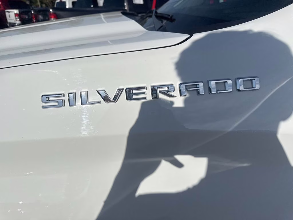 2023 Summit White Chevrolet Silverado LT 4X4 Truck