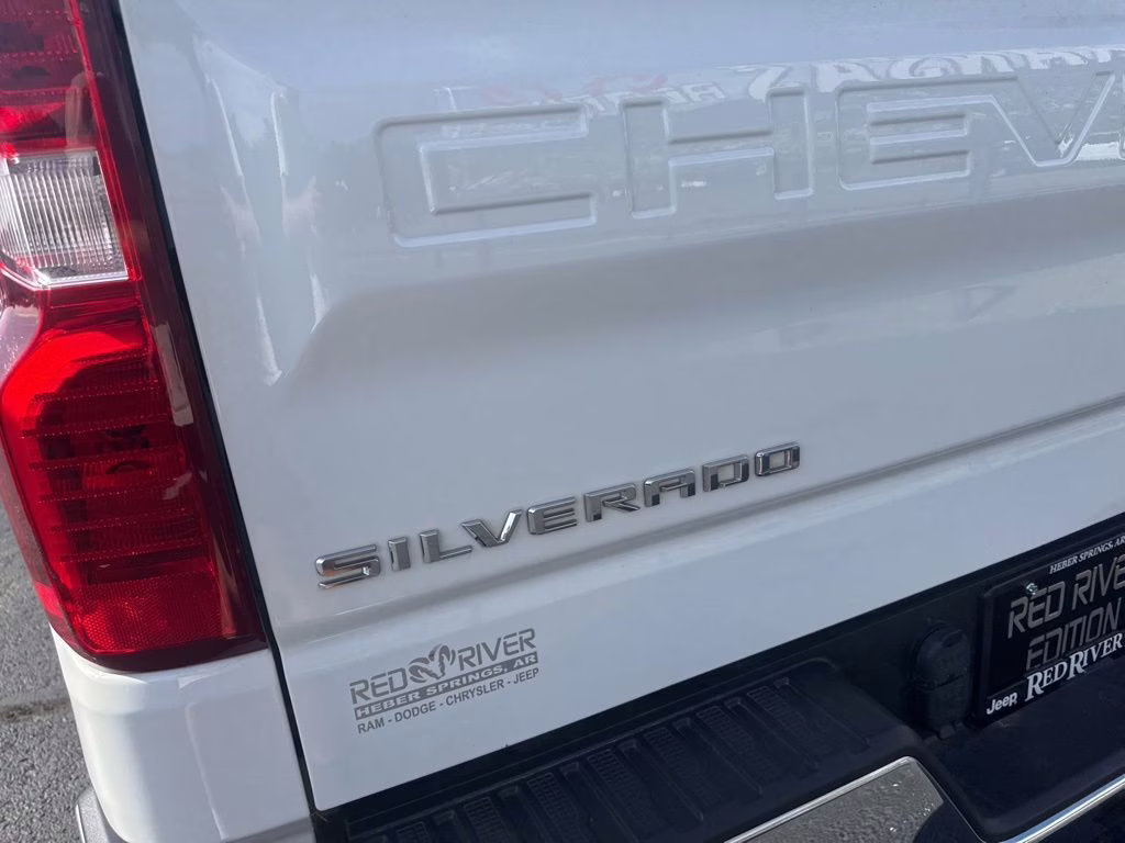 2023 Summit White Chevrolet Silverado LT 4X4 Truck