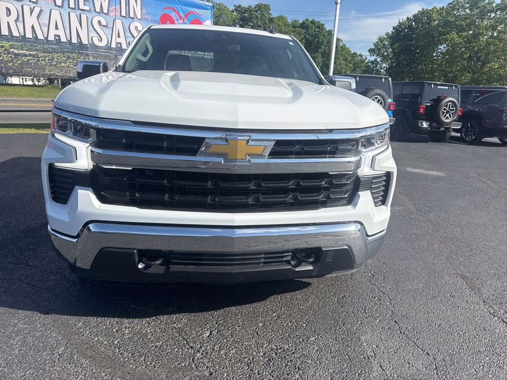 2023 Summit White Chevrolet Silverado LT 4X4 Truck