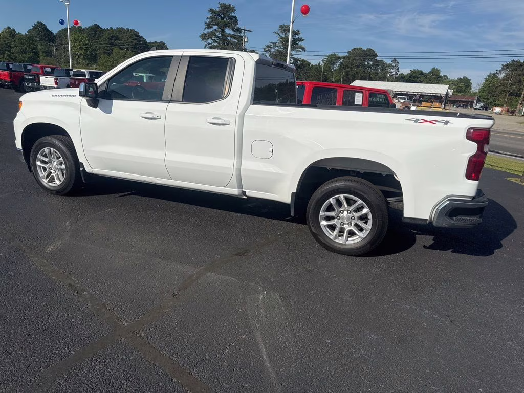2023 Summit White Chevrolet Silverado LT 4X4 Truck