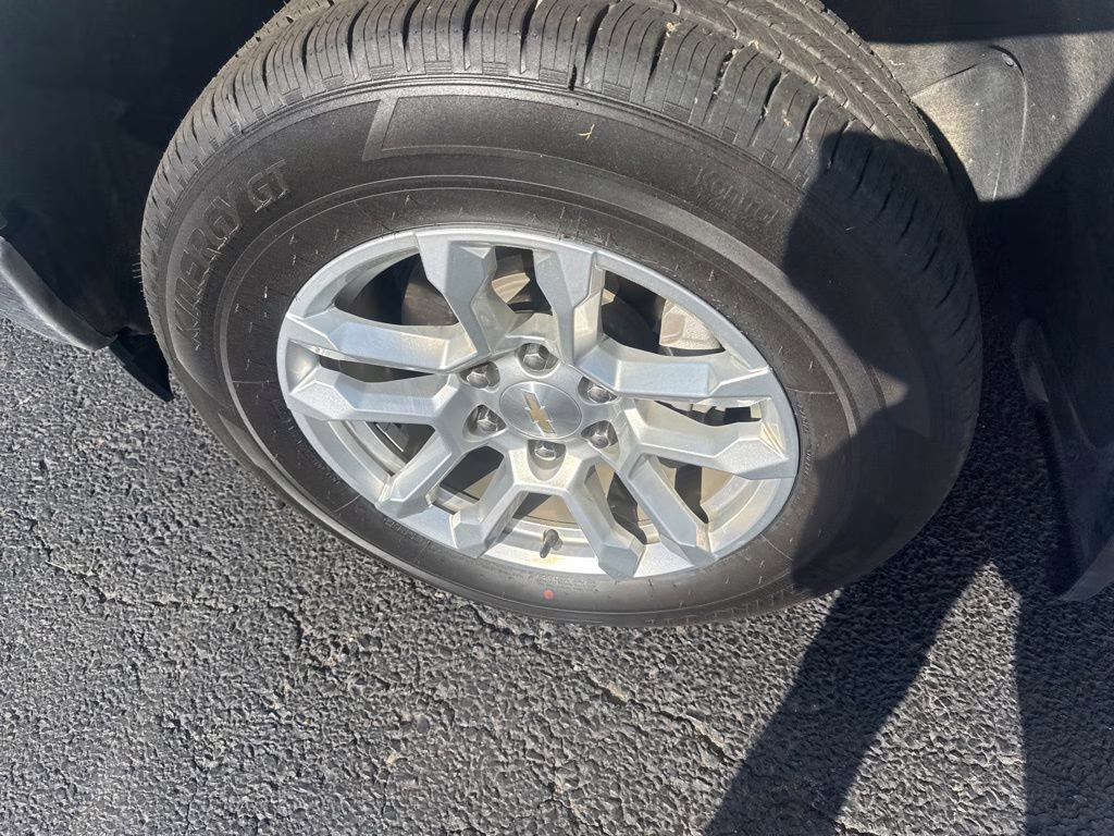 2023 Summit White Chevrolet Silverado LT 4X4 Truck