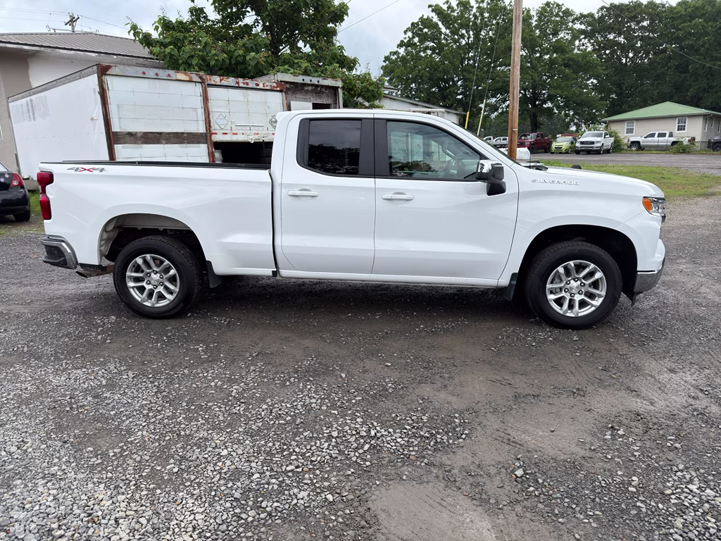 2023 Summit White Chevrolet Silverado LT 4X4 Truck