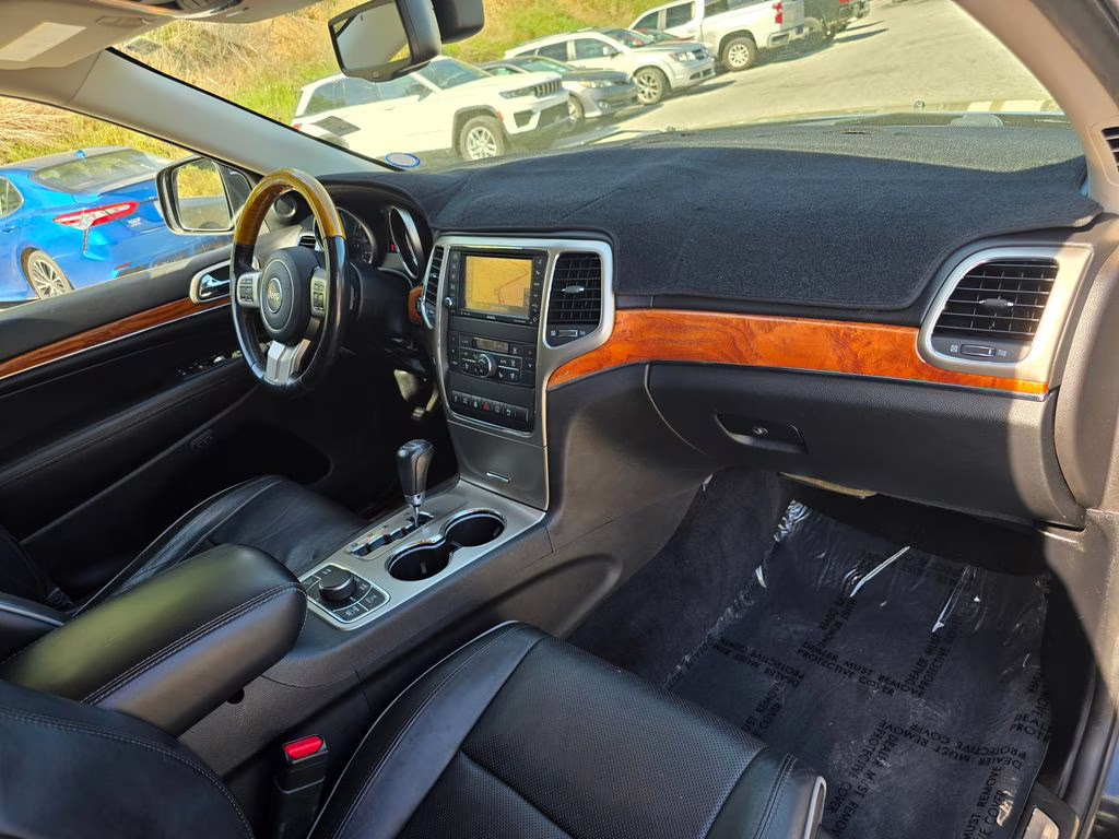 2013 Brilliant Black Crystal Pearlcoat Jeep Grand Cherokee Overland 4X4 SUV