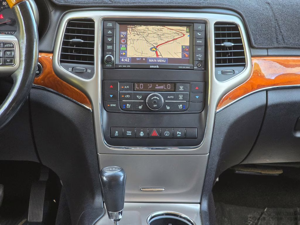 2013 Brilliant Black Crystal Pearlcoat Jeep Grand Cherokee Overland 4X4 SUV