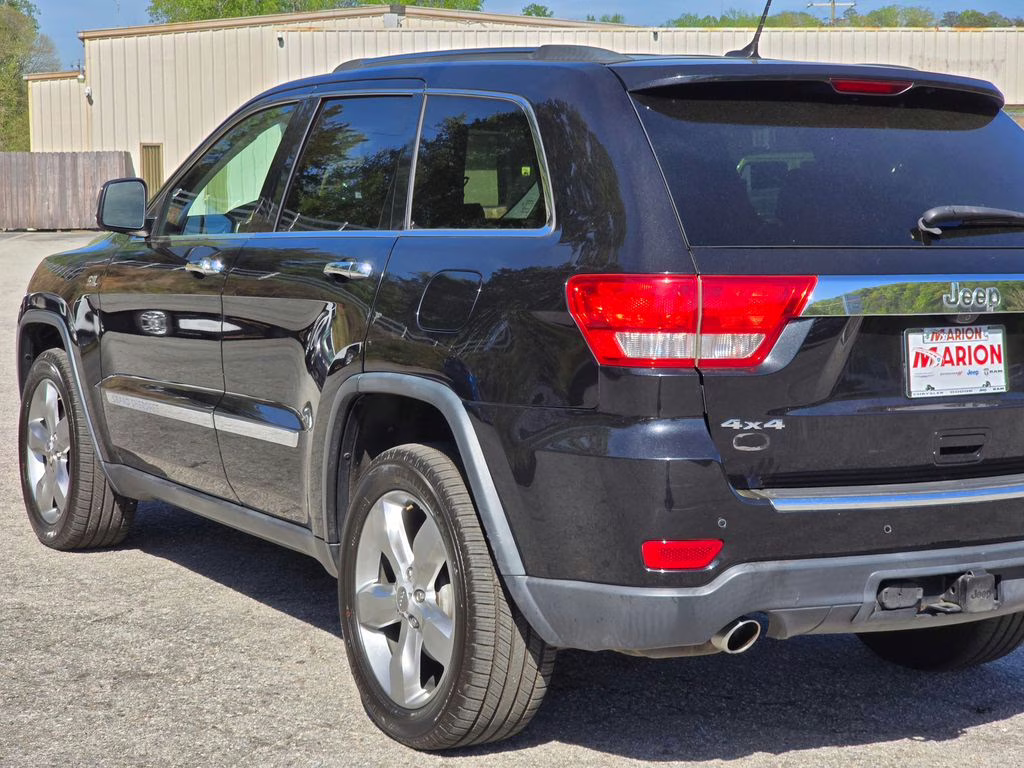 2013 Brilliant Black Crystal Pearlcoat Jeep Grand Cherokee Overland 4X4 SUV