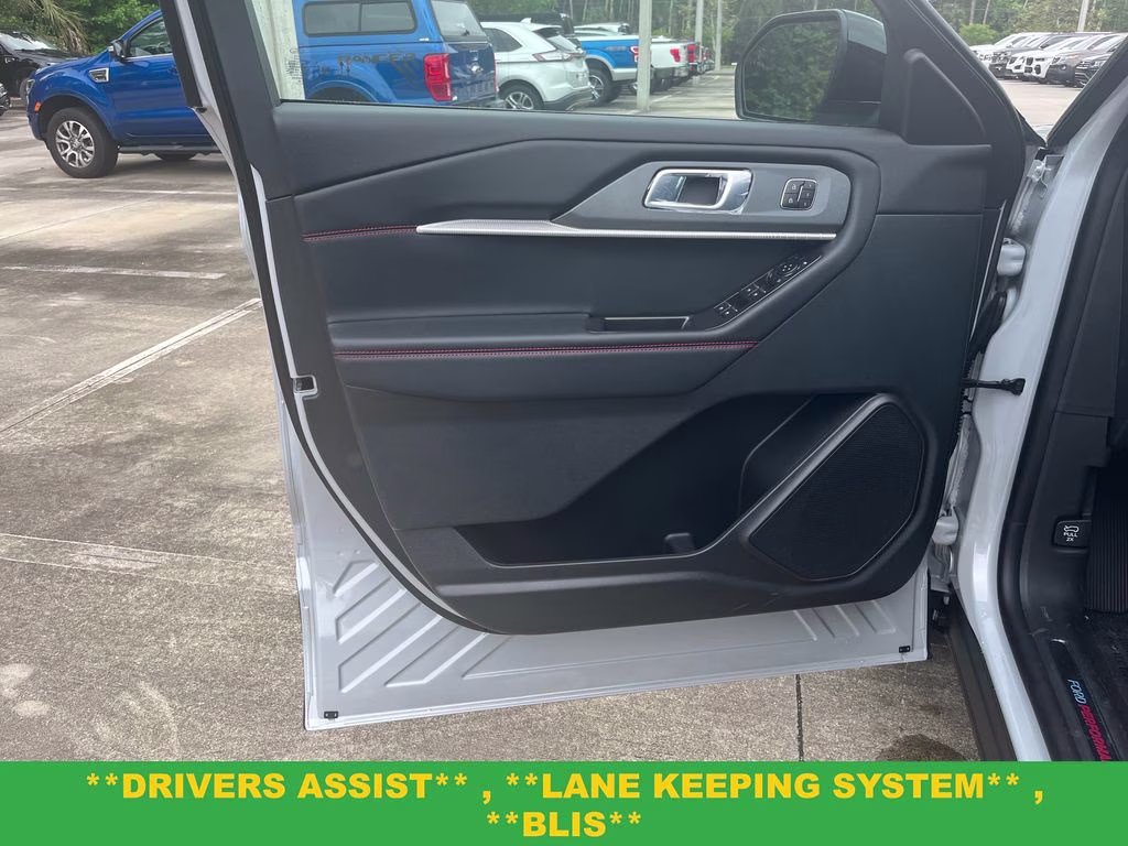 2026 White Ford Explorer ST 4X4 SUV