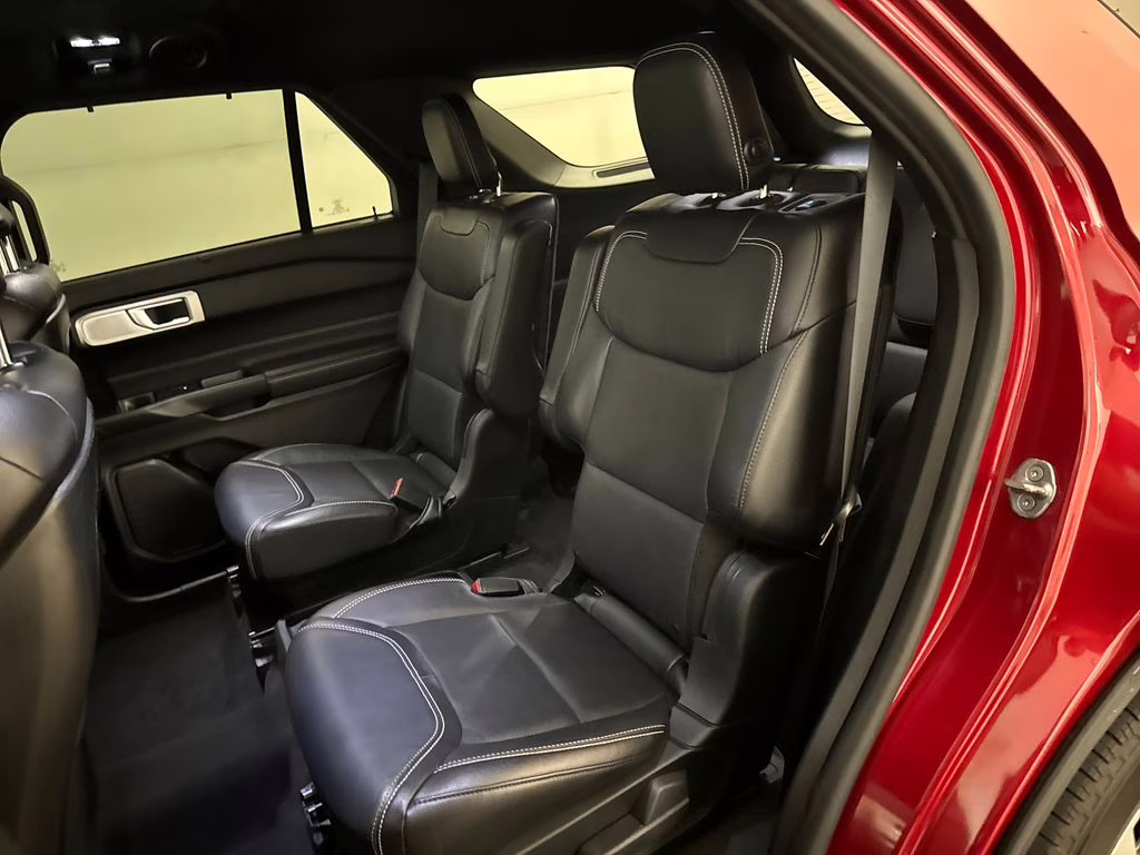 2020 Rapid Red Metallic Tinted Clearcoat Ford Explorer ST 4X4 SUV