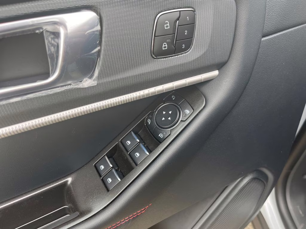 2026 White Ford Explorer ST 4X4 SUV