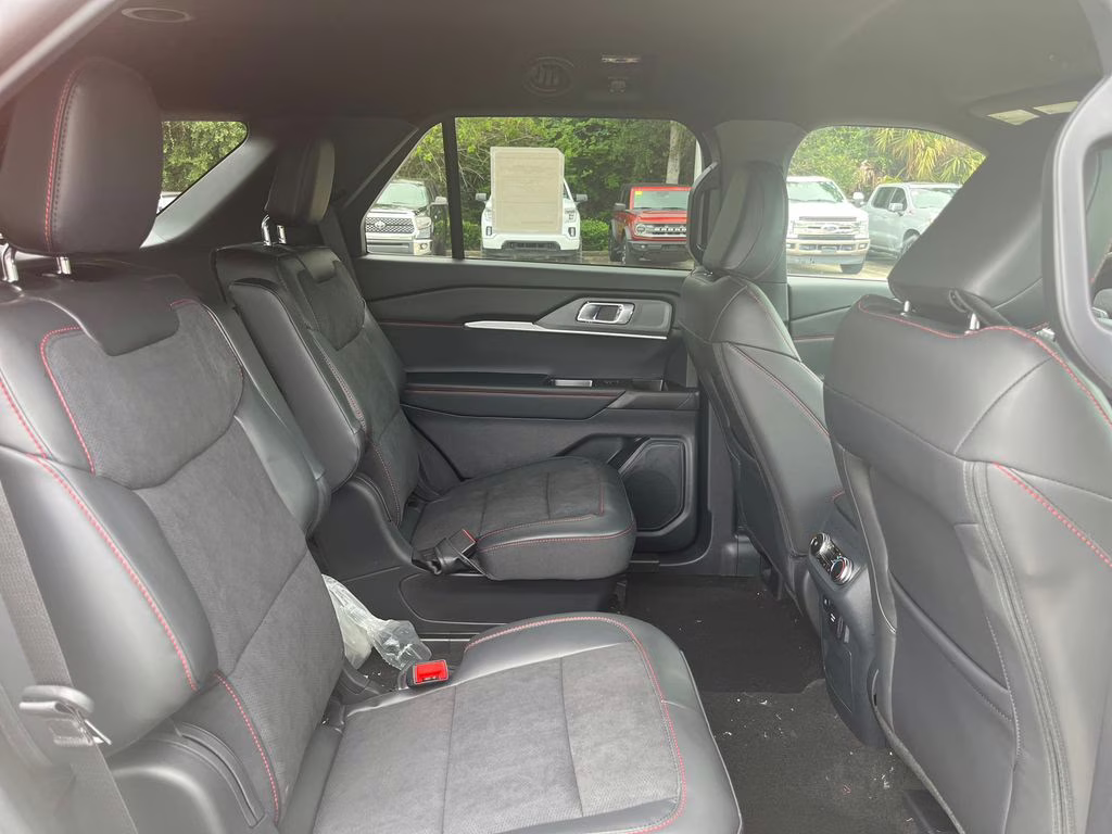 2026 White Ford Explorer ST 4X4 SUV