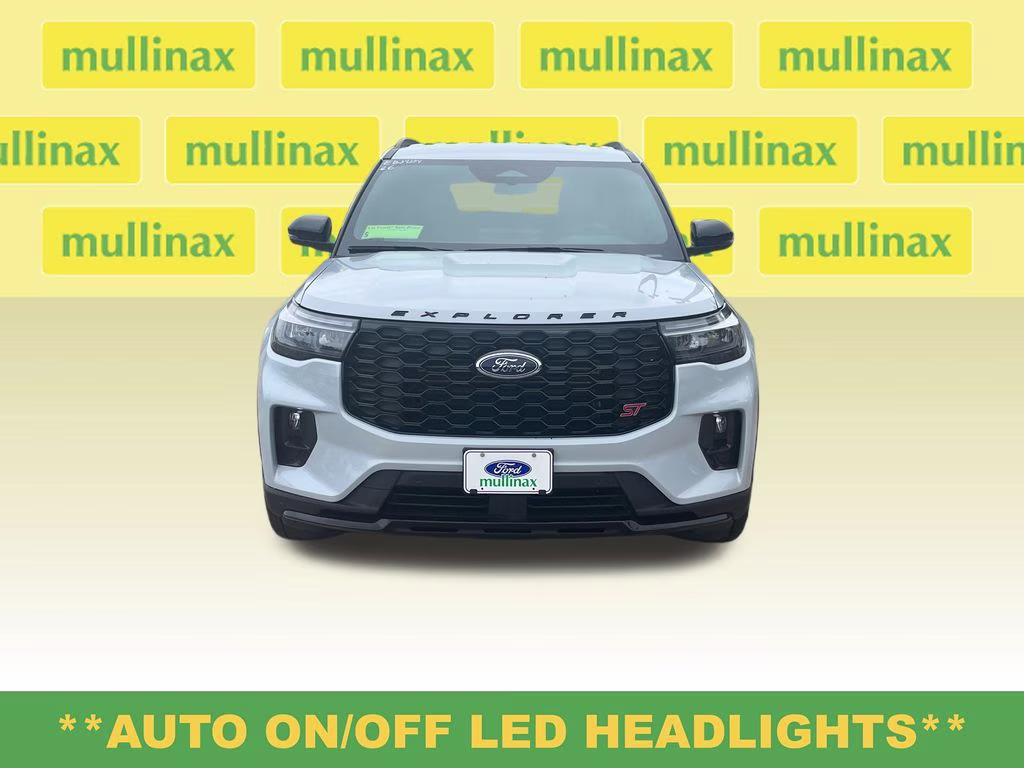 2026 White Ford Explorer ST 4X4 SUV