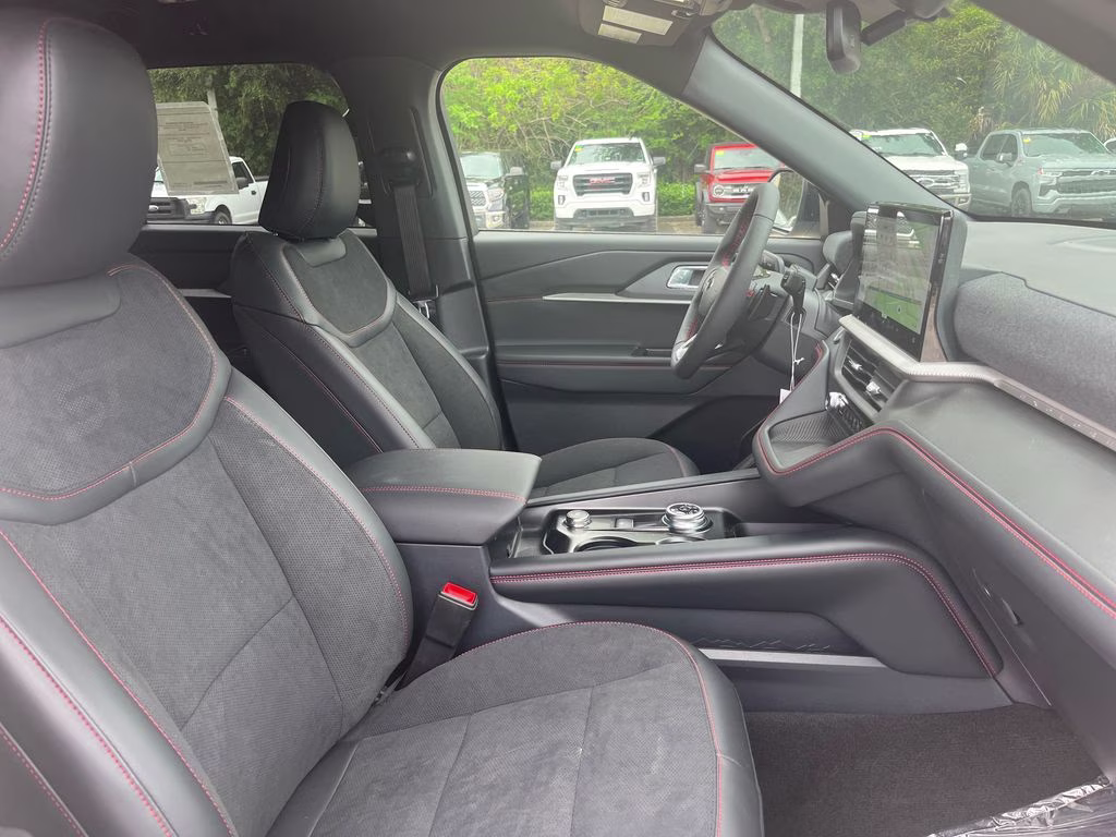 2026 White Ford Explorer ST 4X4 SUV
