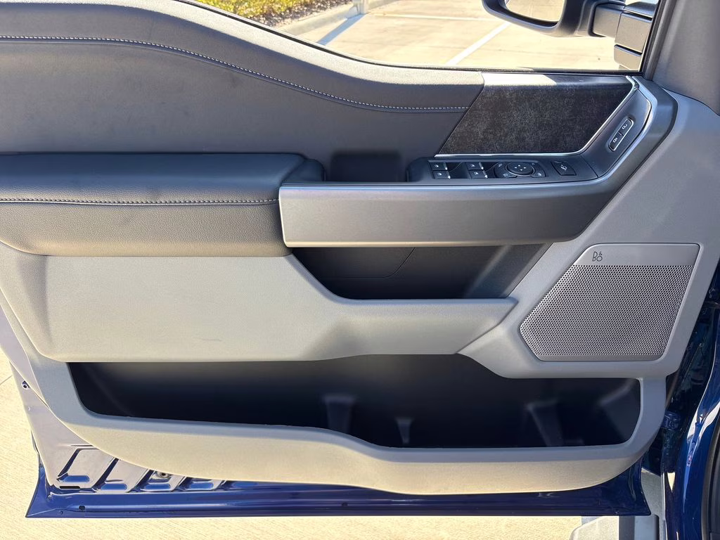 2026 Blue Ford Super Duty F-250 SRW XLT 4X4 Truck