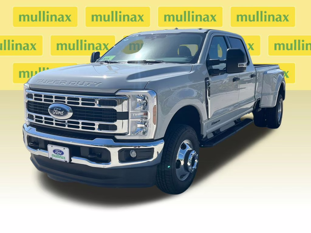 2026 Avalanche Ford Super Duty F-350 DRW XLT 4X4 Truck