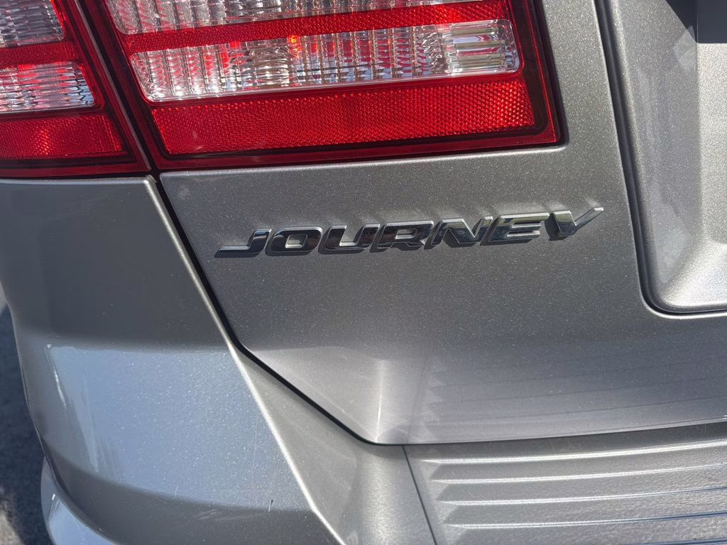 2020 Billet Clearcoat Dodge Journey SE Value FWD SUV