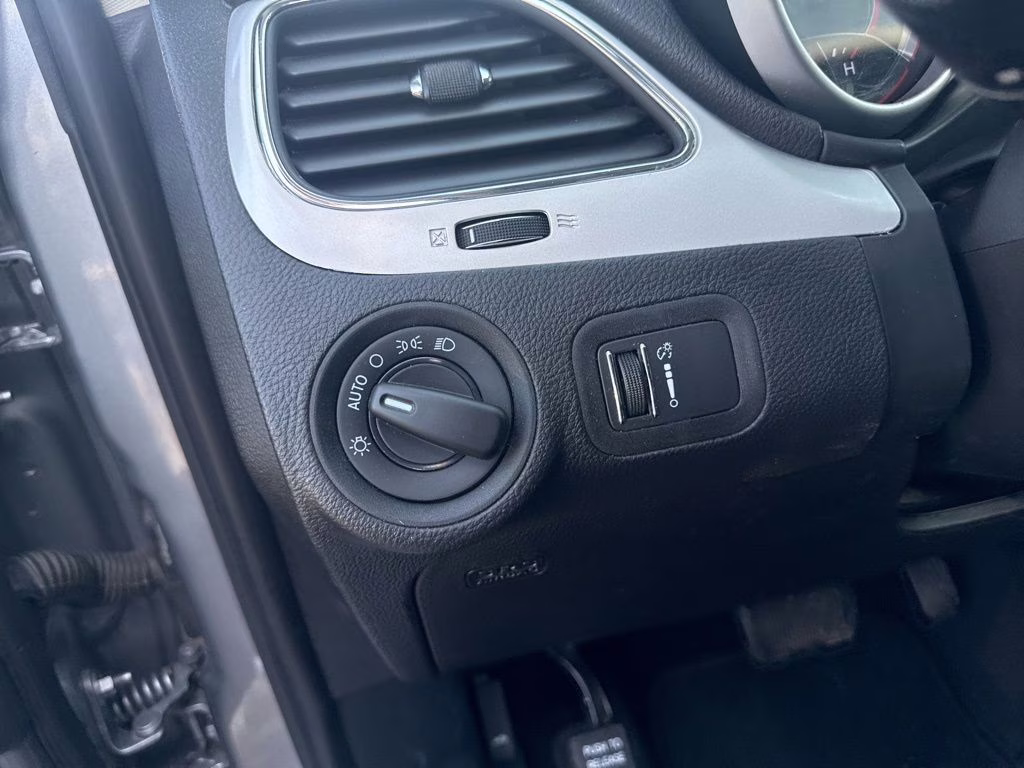 2020 Billet Clearcoat Dodge Journey SE Value FWD SUV