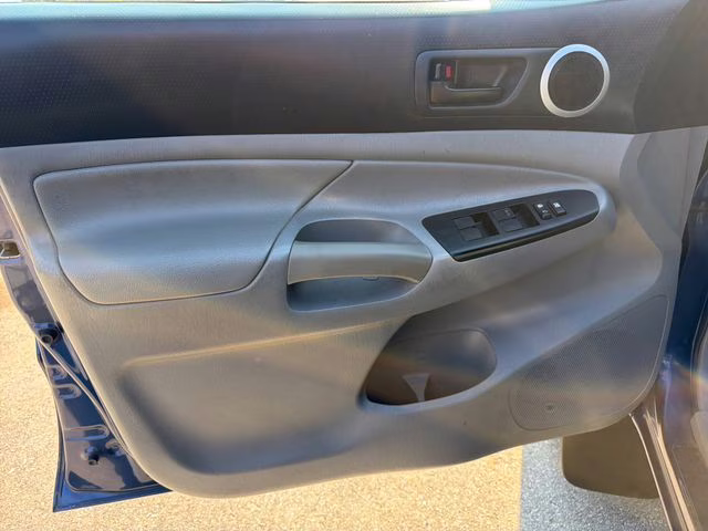 2015 Blue Ribbon Metallic Toyota Tacoma Base 4X4 Truck