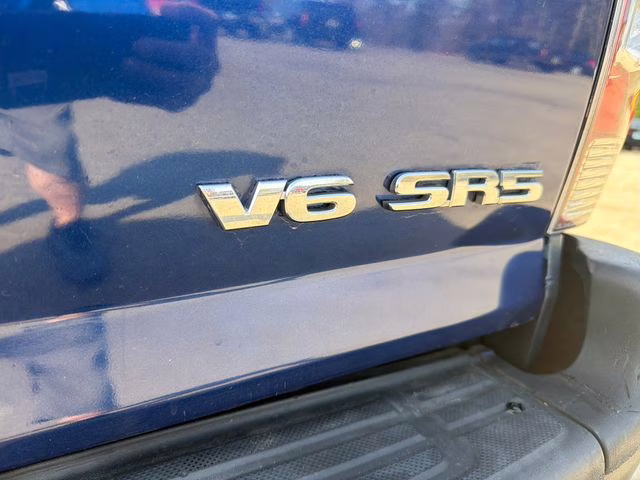 2015 Blue Ribbon Metallic Toyota Tacoma Base 4X4 Truck