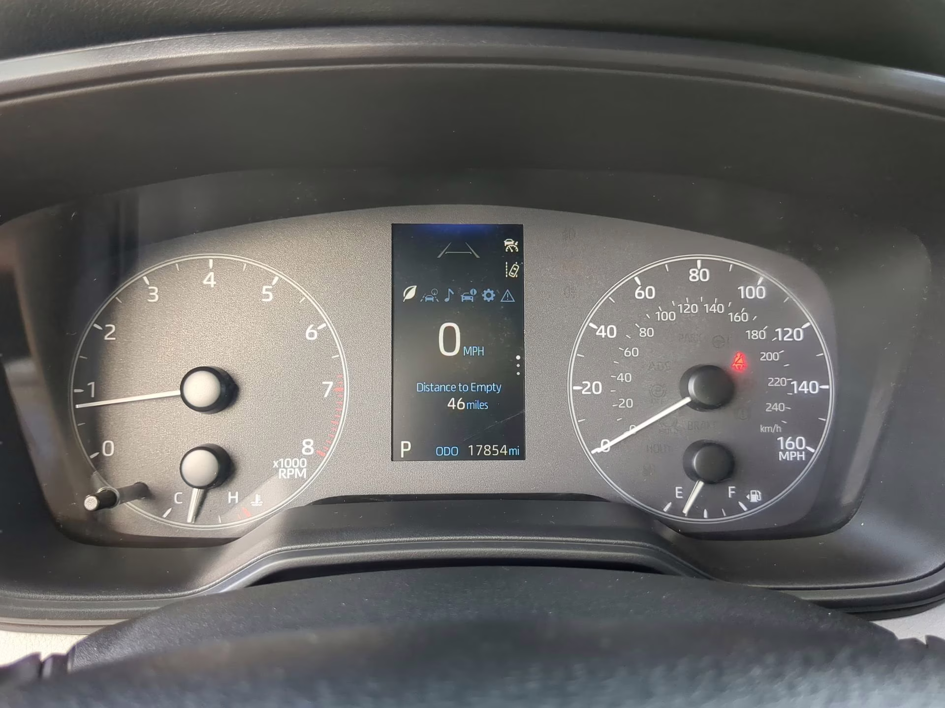 2024 Classic Silver Metallic Toyota Corolla SE FWD Sedan
