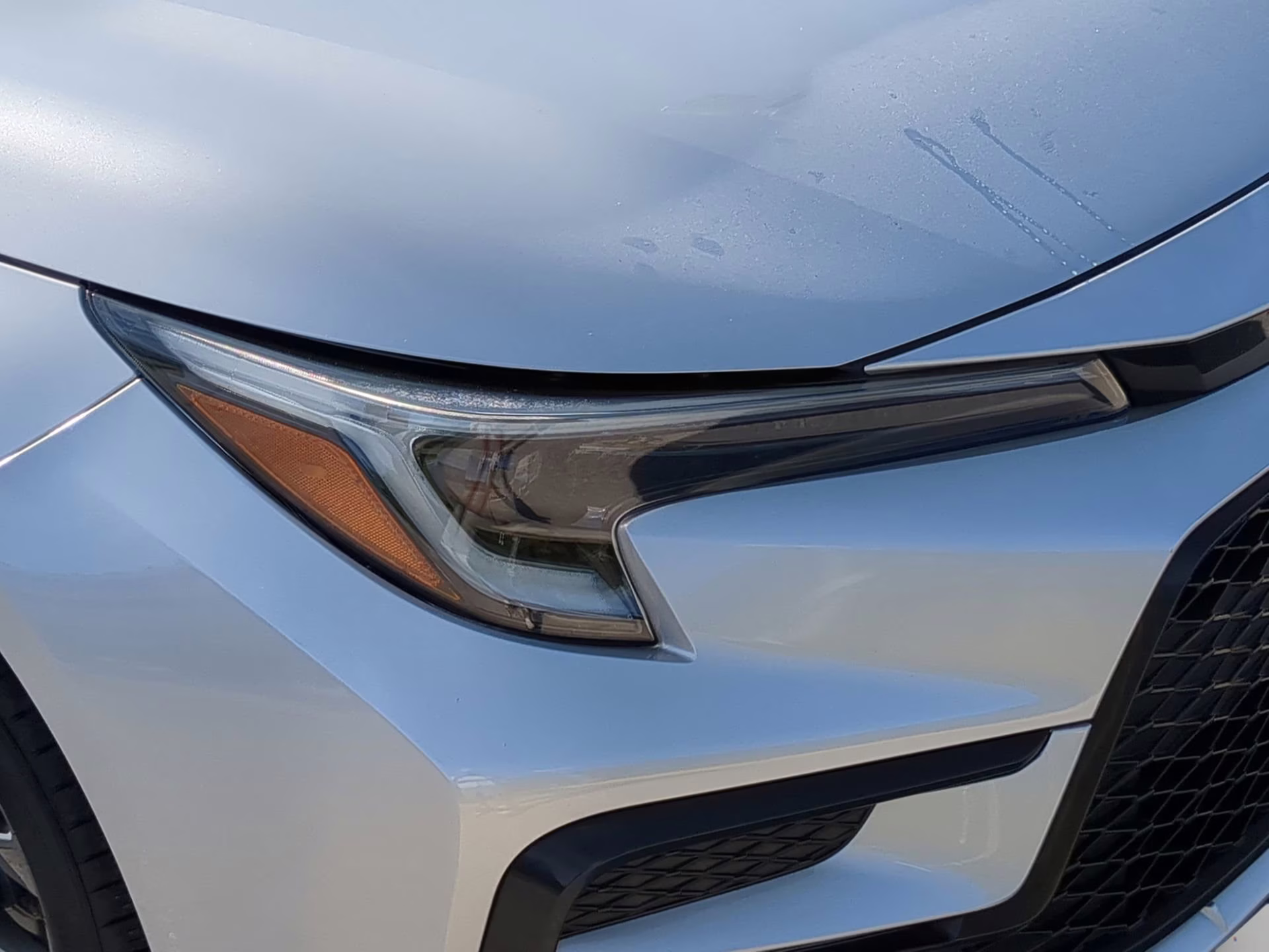 2024 Classic Silver Metallic Toyota Corolla SE FWD Sedan