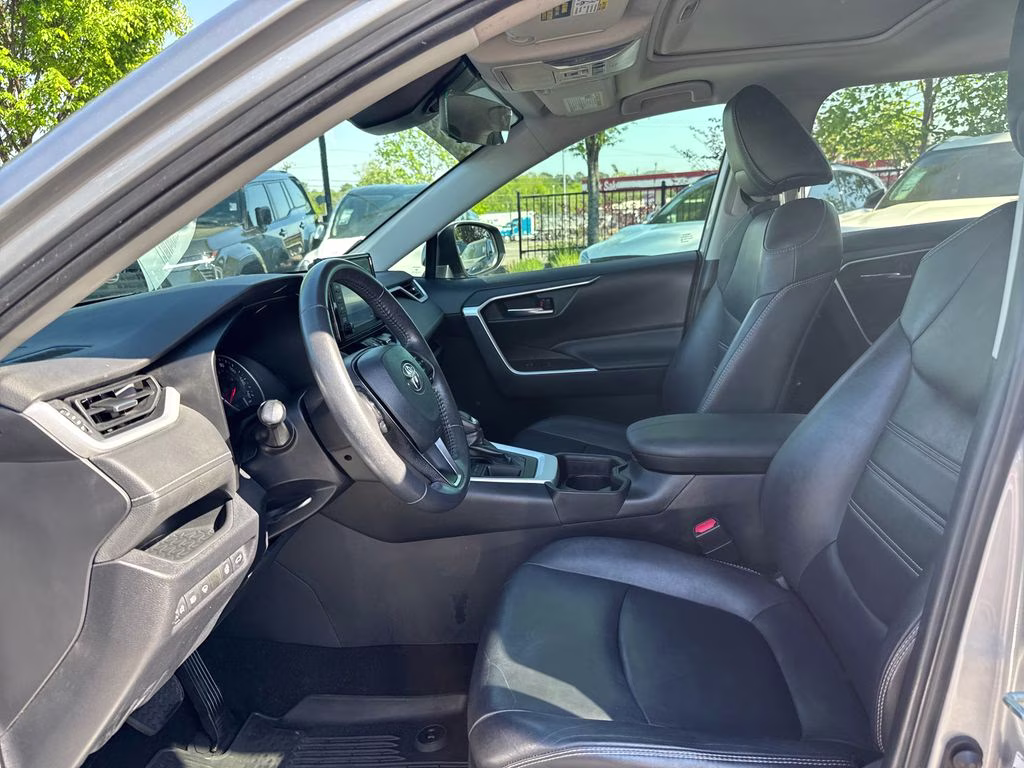 2019 Silver Sky Metallic Toyota RAV4 XLE Premium FWD SUV