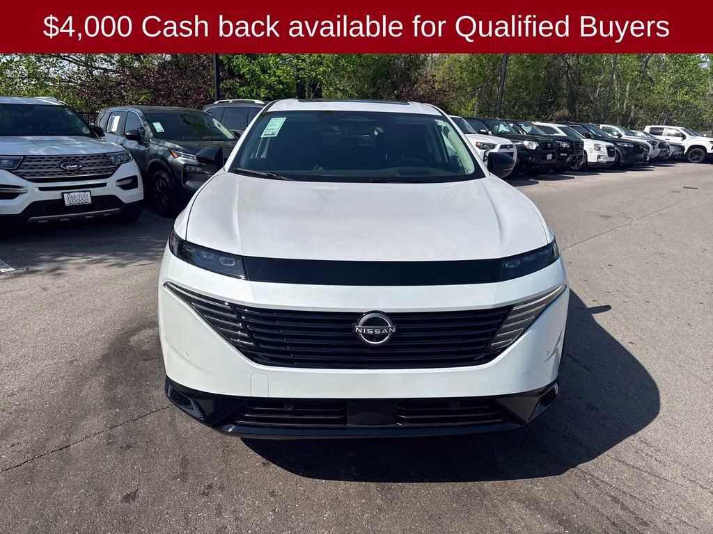 2026 Everest White Pearl Tricoat Nissan Murano Platinum AWD SUV