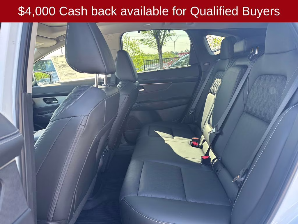 2026 Everest White Pearl Tricoat Nissan Murano Platinum AWD SUV