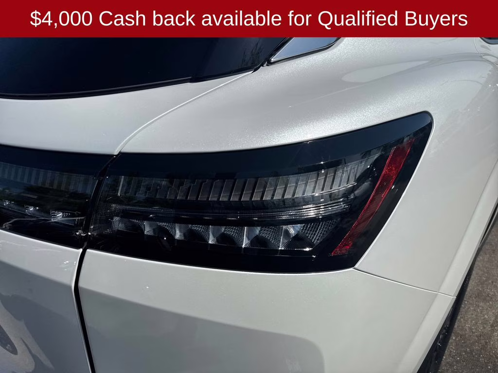 2026 Everest White Pearl Tricoat Nissan Murano Platinum AWD SUV