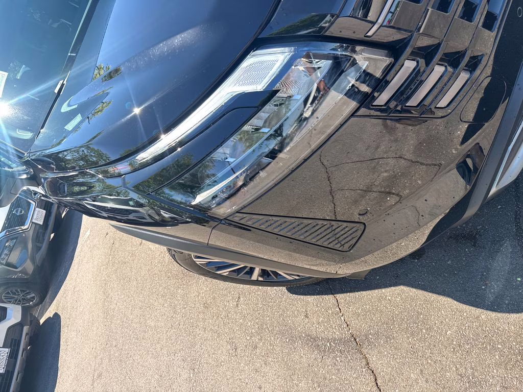2026 Super Black Nissan Pathfinder Platinum 4X4 SUV