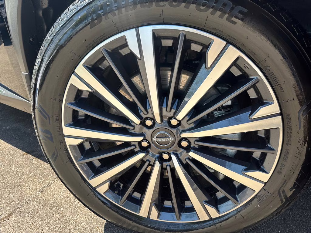 2026 Super Black Nissan Pathfinder Platinum 4X4 SUV