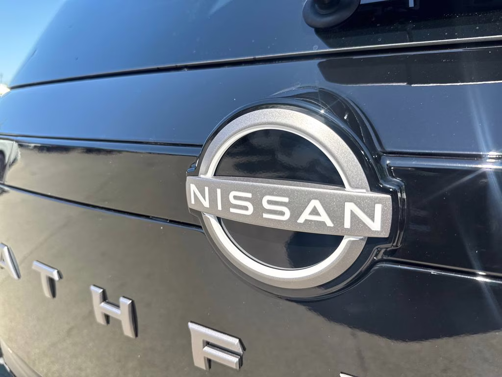 2026 Super Black Nissan Pathfinder Platinum 4X4 SUV