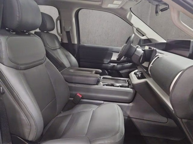 2026 Star White Metallic Tri-Coat Ford Expedition Max Active 4X4 SUV
